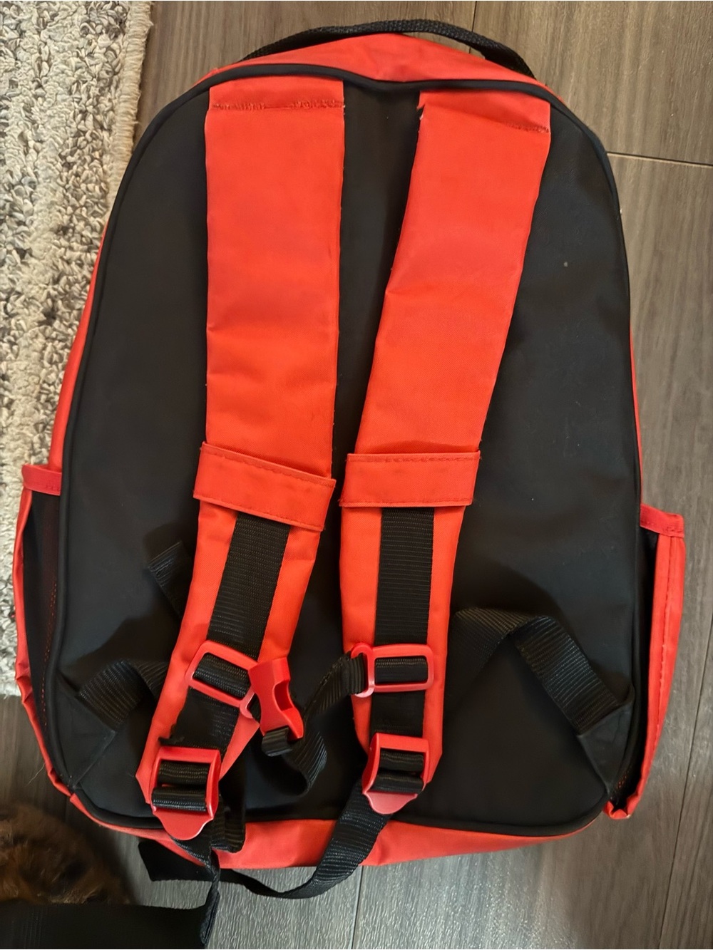 Red Kids Backpack featuring Lightning McQueen Character - Picture 4 of 4